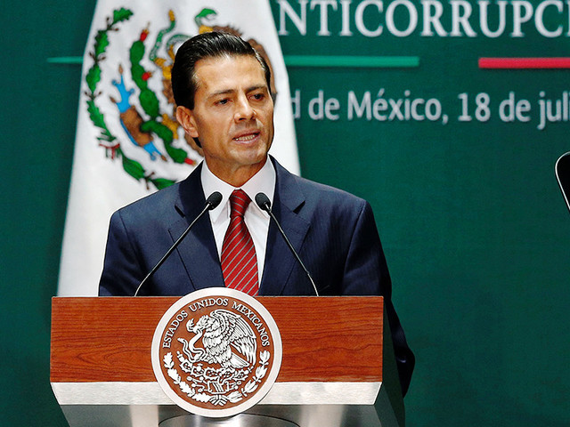 <center><b>Президент Мексики извинился за расточительную жену</center></b>