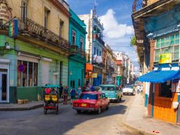 <center><b>На Кубе предлагают спать на сиденьях автомобиля</center></b>