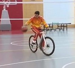 Бердымухамедов придумал новый спорт (видео)