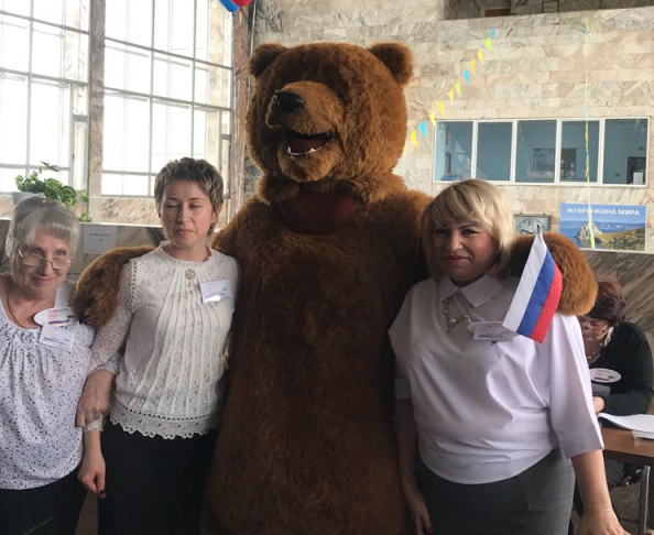 Медведь, ракета и Дед Мороз выбрали президента России