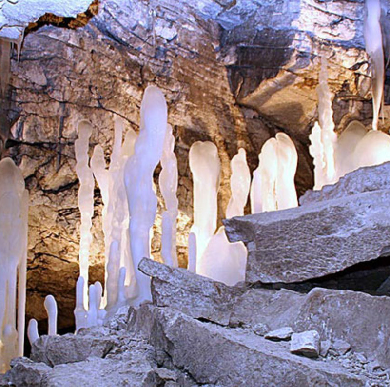 <center><b>В Кунгурской ледяной пещере открылся новый маршрут</center></b>