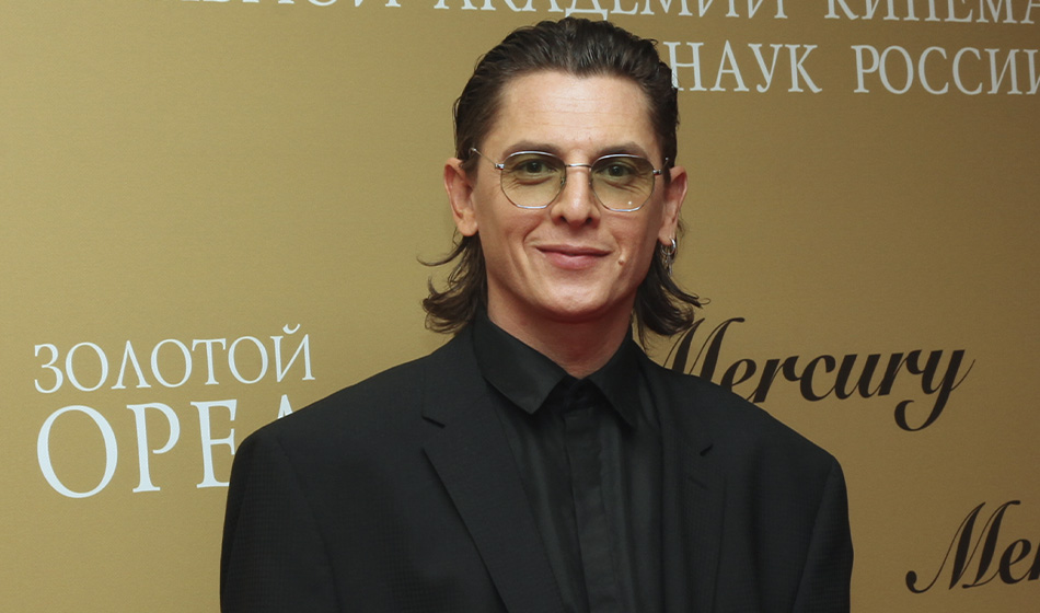 Стилист Лисовец советует одиноким отрастить волосы